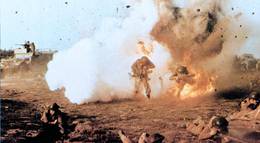 Кадр из фильма "Мост слишком далеко" - 2