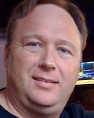 Алекс Джонс фото