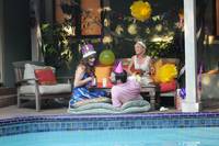 Кадр Младенец в подарок