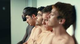 Кадр из фильма "Атомная любовь" - 1