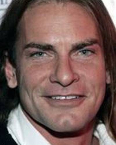 Ивэн Стоун фото