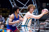 Кадр Полупрофессионал