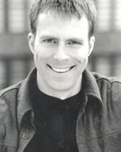 Дэниэл Трэвис фото