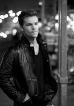 Расселл Ховард фото