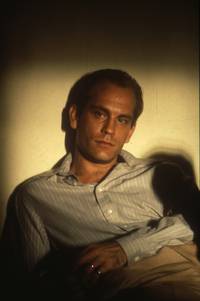 Кадр Под покровом небес