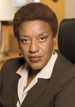 Си Си Эйч Паундер фото