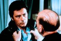 Кадр Троих нужно убрать