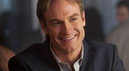 Кадр из фильма "Всё, кроме любви" - 2