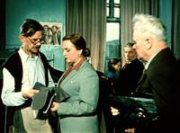 Кадр За витриной универмага