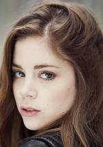 Шарлотта Хоуп фото