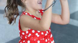 Кадр из фильма "Подарок с характером" - 2