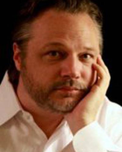 Эндрю П. Джонс фото