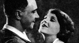 Кадр из фильма "Шут своей любви" - 1