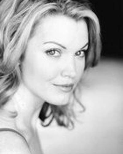 Беллами Янг фото