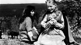 Кадр из фильма "Девичий источник" - 2