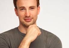 Капитан Америка дебютирует в режиссуре амурной мелодрамой