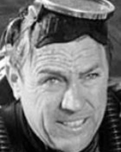 Хьюби Кернс фото