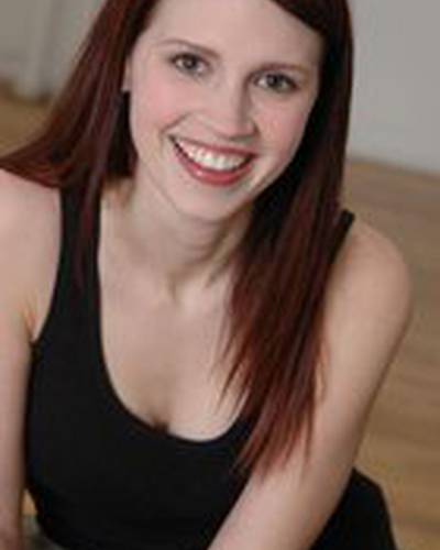 Джули МакНивен фото