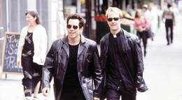 Кадр из фильма "Сохраняя веру" - 1