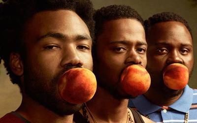 Почему «Атланта» стала лучшим комедийным сериалом года