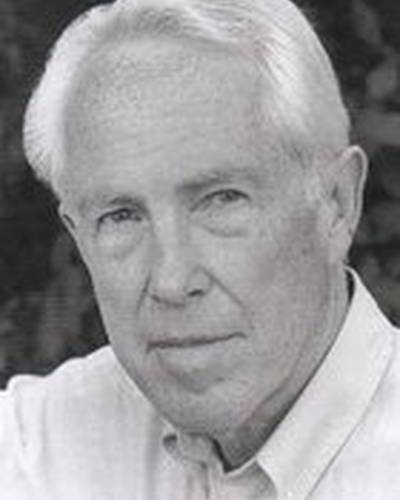 Майкл Дж. Рейнольдс фото