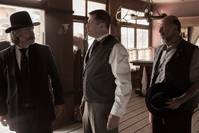 Кадр Костяной томагавк