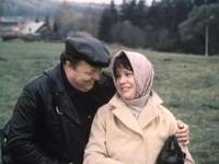 Кадр Не ходите, девки, замуж