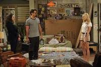 Кадр Две девицы на мели