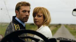 Кадр из фильма "Ужасное счастье" - 2