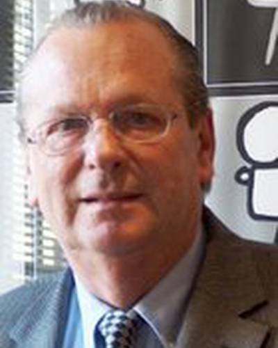 Фило Питерс фото