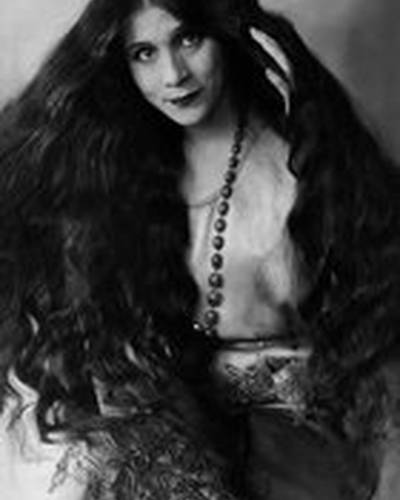 Олив Энн Алком фото