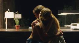 Кадр из фильма "Пустая чёрная клетка" - 1