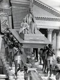 Кадр Клеопатра