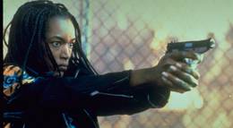 Кадр из фильма "Странные дни" - 2