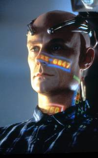 Кадр Газонокосильщик 2: За пределами киберпространства