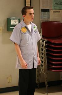 Кадр Малкольм в центре внимания