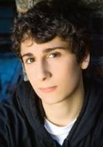 Дэниэл Тэй фото