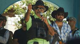 Кадр из фильма "Земля картелей" - 1