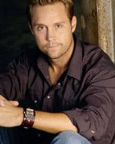 Мэтт Корбой фото