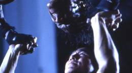 Кадр из фильма "Красные брюки: Жизнь гонконгского каскадера" - 2