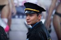 Кадр Мужчина с гарантией