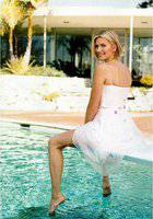 Наташа Хенстридж