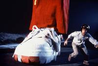 Кадр Дорогая, я увеличил ребенка