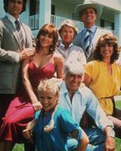 Шарлин Тилтон фото