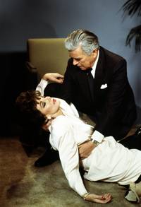 Кадр Династия