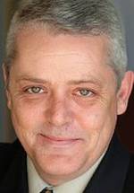 Саймон Джеймс фото