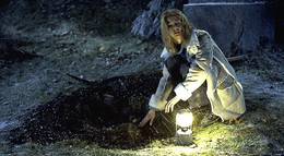 Кадр из фильма "Убей меня нежно" - 2