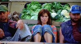 Кадр из фильма "Первая дочь" - 2