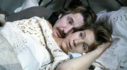 Кадр из фильма "Верно, безумно, глубоко" - 1