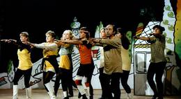 Кадр из фильма "Как мир теряет поэтов" - 2